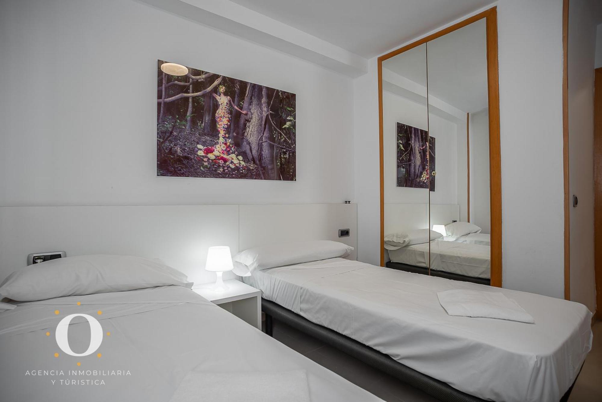 Holiday Primera Linea Magic World Oropesa del Mar Exterior foto